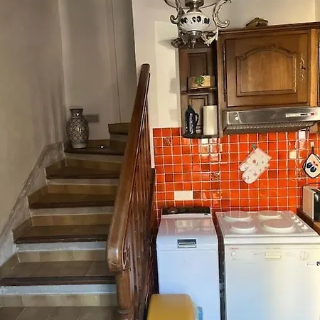 Maison Cévenole Typique Et Son Jardin Suspendu *