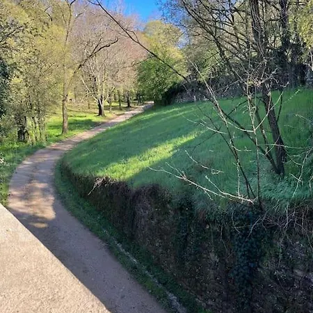 Сasa de vacaciones Maison Cévenole Typique Et Son Jardin Suspendu *