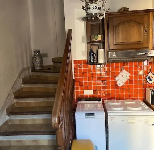 Maison Cevenole Typique Et Son Jardin Suspendu *